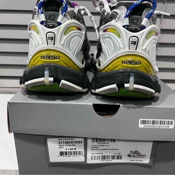 Balenciaga Runner Sneaker(Women’s) - Picture 4 of 4